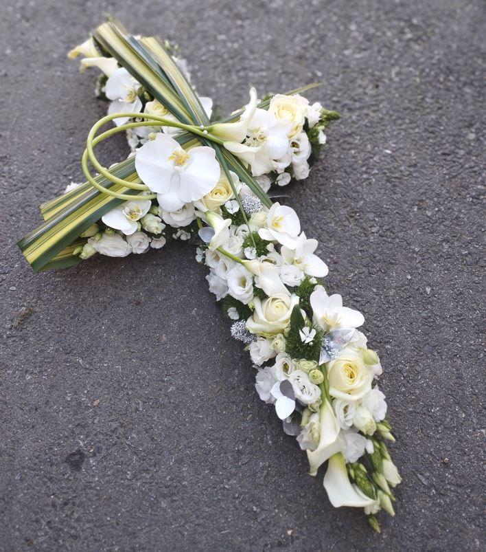 croix fleuris blanche rozabelle